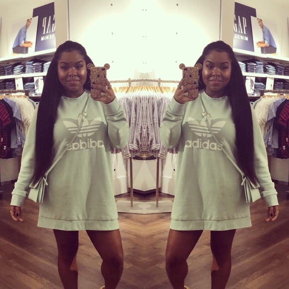 Meet your Closet Freak, Tori Sade! - Picture 3 of 8